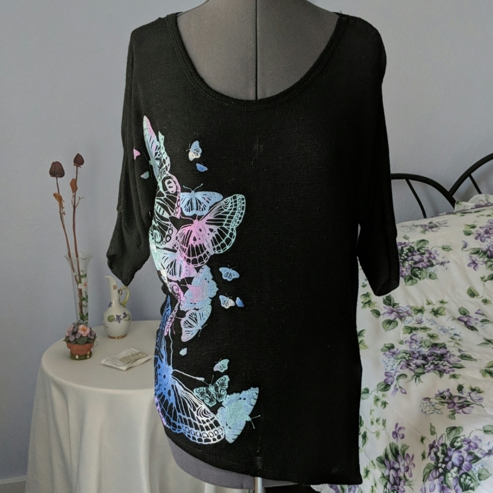 4 for $20🌷Clearance! Candies Lightweight Sweater